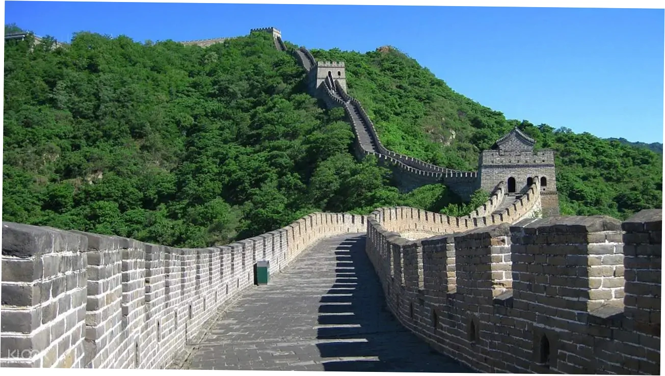 Mitigating Risks and Avoiding Tourist Traps